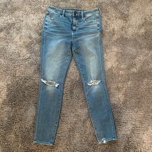 American Eagle- THE DREAM JEAN